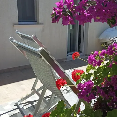 Frühstückspension Laris 3*