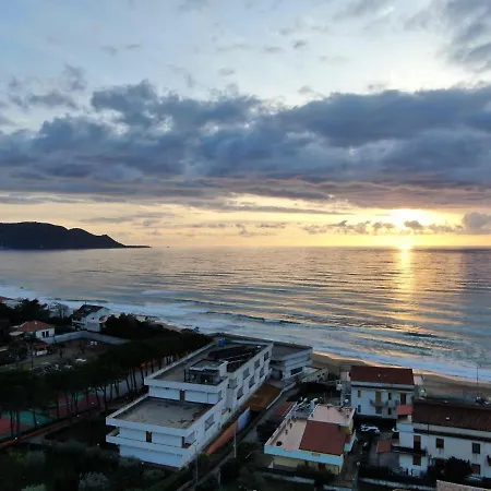 住宿加早餐酒店 Laris