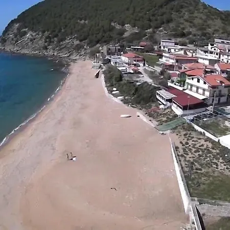 Laris 住宿加早餐酒店 4*