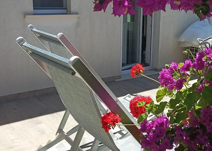 Couette-café Laris 4*